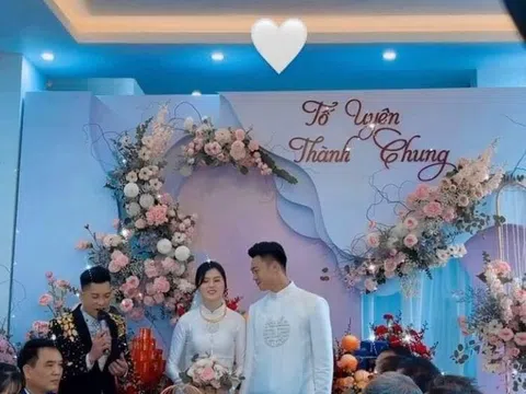 Vợ tương lai của trung vệ Thành Chung nóng bỏng như Angela Phương Trinh
